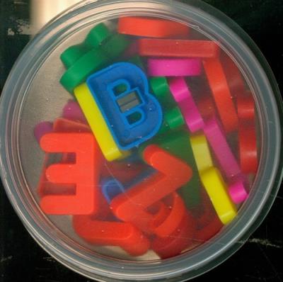 Okładka książki Literki magnetyczne w wiaderku ALEX