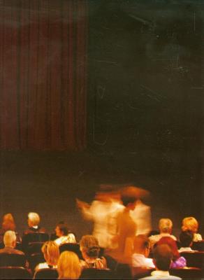 Zabawa w teatr. Autor: Donohue Keith, Jan Hensel, Bartosz Kurowski. SmakLiter.pl Okładka książki Zabawa w teatr