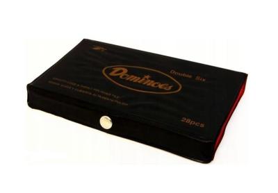 Domino czarne 28 sztuk w etui. Autor: Tomasz Petka. SmakLiter.pl Okładka książki Domino czarne 28 sztuk w etui