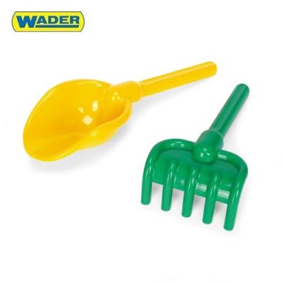 71130 Łopatka i Grabie. Autor: WADER. SmakLiter.pl Okładka książki 71130 Łopatka i Grabie