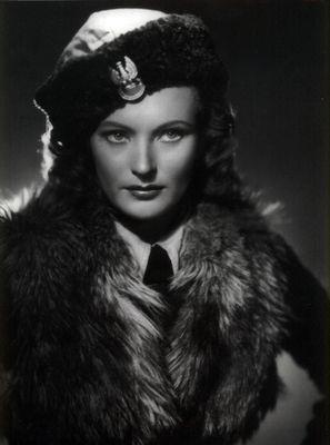 Okładka książki Irena Renata Anders w prasie i na scenie TW