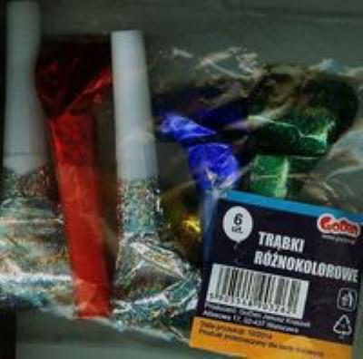 Trąbki różnokolorowe 6 sztuk. Wydawca: GoDan Janusz Kraszek. SmakLiter.pl Opakowanie Trąbki różnokolorowe 6 sztuk