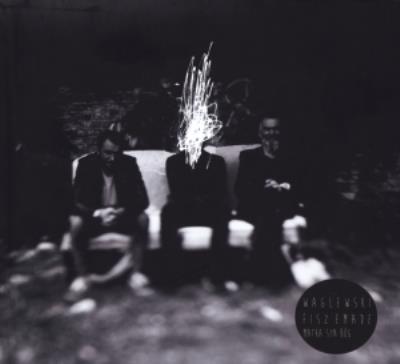 Matka, Syn, Bóg. Autor: Emade Fisz. SmakLiter.pl Okładka książki Matka, Syn, Bóg