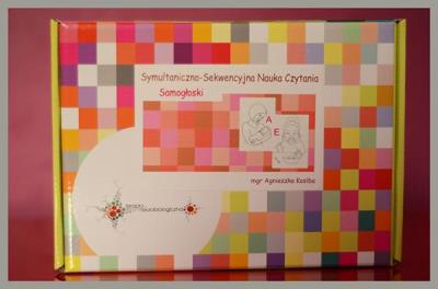 Zestaw. Symultaniczno-sekwencyjna nauka czytania. Autor: Agnieszka Kosiba. SmakLiter.pl Okładka książki Zestaw. Symultaniczno-sekwencyjna nauka czytania