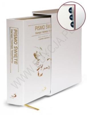 Pismo Święte Biblia dla rodziny Biała z paginatorami. Autor: praca zbiorowa. SmakLiter.pl Okładka książki Pismo Święte Biblia dla rodziny Biała z paginatorami