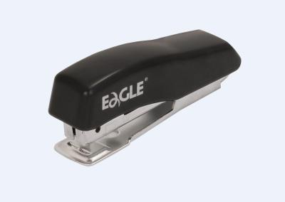 Zszywacz 1011A czarny 8 kartek EAGLE. Wydawca: Tung Yung International Ltd.. SmakLiter.pl Opakowanie Zszywacz 1011A czarny 8 kartek EAGLE