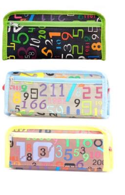 Piórnik szkolny PS-3735 BPZ. Wydawca: Noster. SmakLiter.pl Opakowanie Piórnik szkolny PS-3735 BPZ