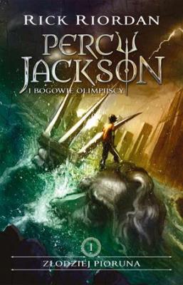 Złodziej pioruna. Autor: Rick Riordan. SmakLiter.pl Okładka książki Złodziej pioruna