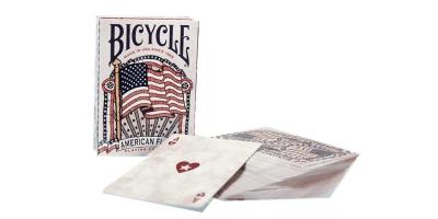 Karty American Flag BICYCLE. Wydawca: United States Playing Card Company. SmakLiter.pl Opakowanie Karty American Flag BICYCLE