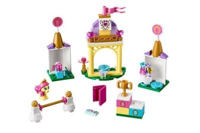 Okładka książki Lego DISNEY PRINCESS 41144 Królewska stajnia