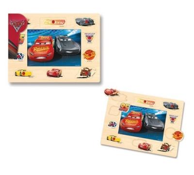 Układanka z pinezkami Auta 3. Autor: Auta. SmakLiter.pl Okładka książki Układanka z pinezkami Auta 3