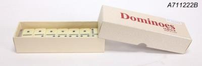 Okładka książki DOMINO 16 X 5 CM.