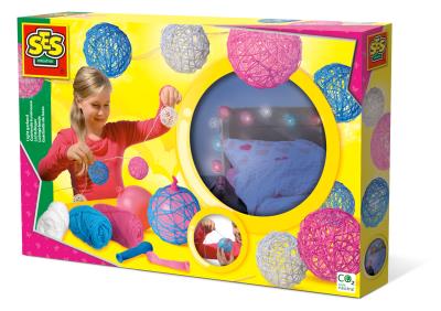 Opakowanie Zrób własną świecącą girlandę nad łóżko