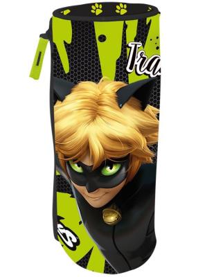 Okładka książki Piórnik tuba Czarny kot