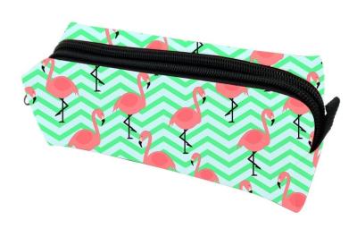 Piórnik PA490 pojedynczy Flamingi zygzak MESIO. Wydawca: MESIO.PL. SmakLiter.pl Opakowanie Piórnik PA490 pojedynczy Flamingi zygzak MESIO