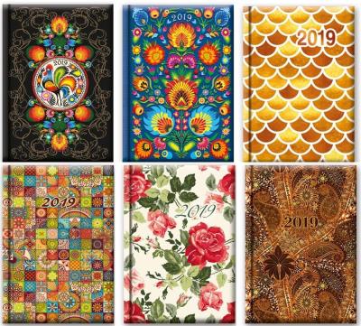 Książkowy Dzienny 2019 B6 - MIX Soft 41DS. Wydawca: Lucrum. SmakLiter.pl Opakowanie Książkowy Dzienny 2019 B6 - MIX Soft 41DS