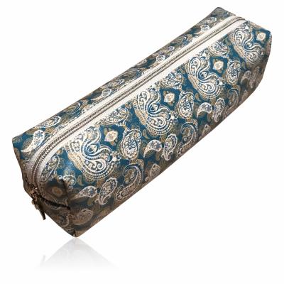 Okładka książki Piórnik prostokątny Oczka białe