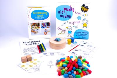 Opakowanie PUDŁO NIE NUDNO ZACZAROWANY ŚWIAT