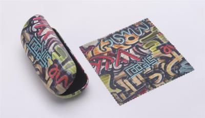 Etui na okulary Street. Wydawca: Jawi. SmakLiter.pl Opakowanie Etui na okulary Street