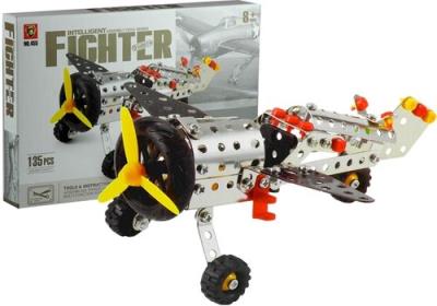 Opakowanie Myśliwiec do samodzielnego złożenia 135 elementów