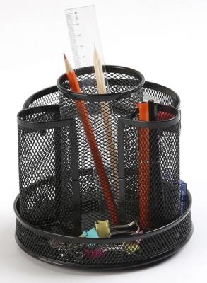 Przybornik biurkowy obrotowy czarny metalowy. Wydawca: Q-CONNECT. SmakLiter.pl Opakowanie Przybornik biurkowy obrotowy czarny metalowy