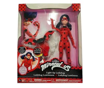 Opakowanie Miraculous Biedronka ze świecącymi skrzydełkami