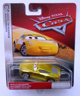 Opakowanie Cars. Autko Metalic Cruz Ramirez FLM16
