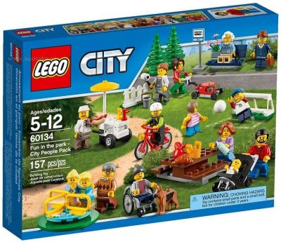 Okładka książki Lego CITY 60134 Miasto - Zabawa w parku