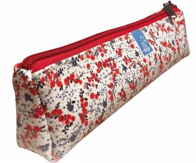 Opakowanie Piórnik trójkątny Kwiatki czerwone PT-19