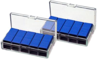 Zszywki nr 10 x 1000szt niebieskie. Wydawca: Kangaro. SmakLiter.pl Opakowanie Zszywki nr 10 x 1000szt niebieskie