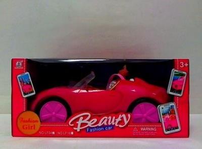 Lalka z samochodem. Wydawca: Pierot Wydawnictwo. SmakLiter.pl Opakowanie Lalka z samochodem