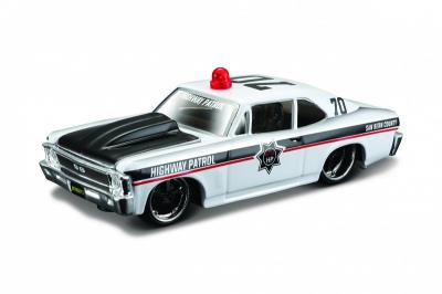 Opakowanie SAMOCHÓD CHEVROLET NOVA 1970 SKALA 1:64 MAISTO 15494/77062