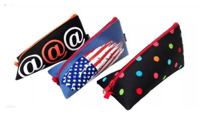 Piórnik MESIO.PL MX 019 mix. Wydawca: MESIO.PL. SmakLiter.pl Opakowanie Piórnik MESIO.PL MX 019 mix