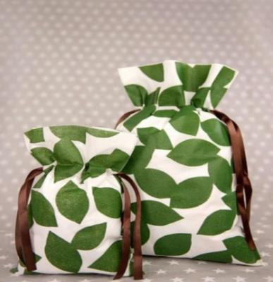 Opakowanie Worek Zielone Listki 30x45cm (5szt) PAKADO