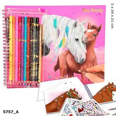 Opakowanie KOLOROWANKA MISS MELODY Z ZESTAWEM KREDEK 5757A