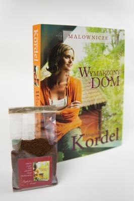 Okładka książki Malownicze. Wymarzony dom z saszetką kawy (autograf)