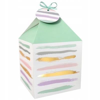 Pudełko na prezenty 11x11 pastelowo-złote 4szt. Wydawca: incood.. SmakLiter.pl Opakowanie Pudełko na prezenty 11x11 pastelowo-złote 4szt