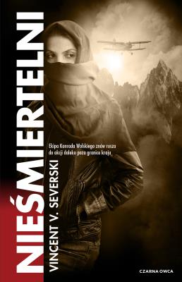 Nieśmiertelni w.2020. Autor: Vincent V. Severski. SmakLiter.pl Okładka książki Nieśmiertelni w.2020