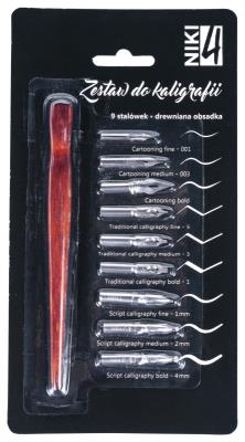Zestaw do kaligrafii 9 stalówek + drew. obsadka. Wydawca: Koh-I-Noor. SmakLiter.pl Opakowanie Zestaw do kaligrafii 9 stalówek + drew. obsadka