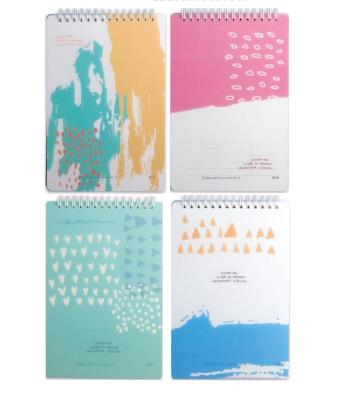 Brulion na spirali A5/80K kratka PP M&G. Wydawca: M&G Writing Company. SmakLiter.pl Opakowanie Brulion na spirali A5/80K kratka PP M&G