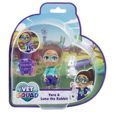 Opakowanie Super Vet Squad. Laleczka Yara i królik Luna