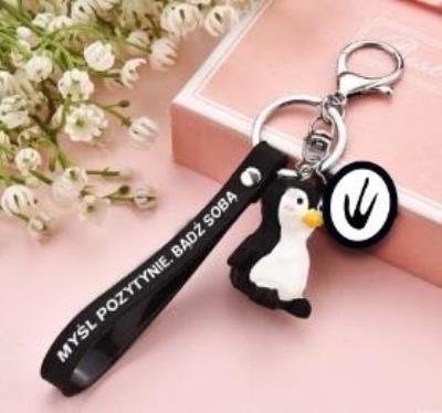 Brelok zwierzaczek - pingwin. Wydawca: Jawi. SmakLiter.pl Opakowanie Brelok zwierzaczek - pingwin