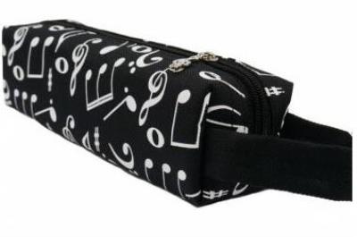 Opakowanie Piórnik - nuty czarny