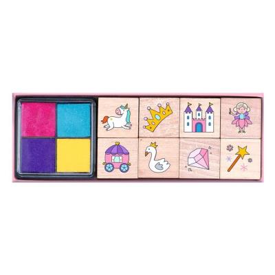 Stempelki Drewniane - Magiczny Świat Wróżek. Wydawca: Moses. SmakLiter.pl Opakowanie Stempelki Drewniane - Magiczny Świat Wróżek