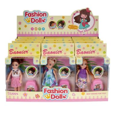 Opakowanie Lalka 15cm z akcesoriami w ubranku mix