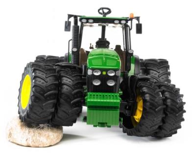 Opakowanie Traktor John Deere 7930 z podwójnymi kołami