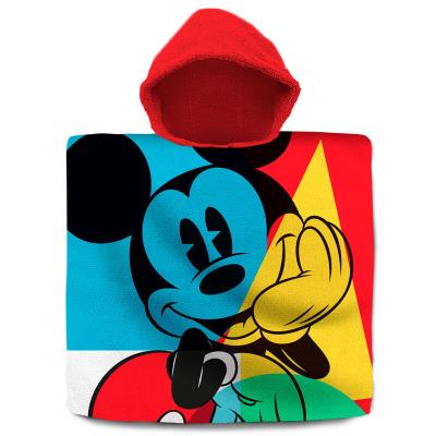 Poncho kąpielowe Mickey 120x60cm. Wydawca: Kids Euroswan. SmakLiter.pl Opakowanie Poncho kąpielowe Mickey 120x60cm
