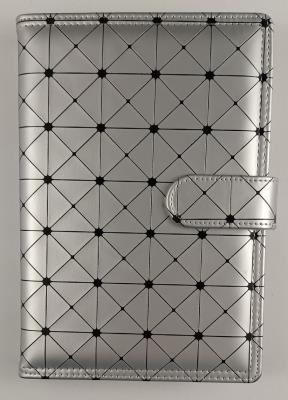 Opakowanie Kalendarz 2022 A5 tygodniowy z zapięciem origami srebrny