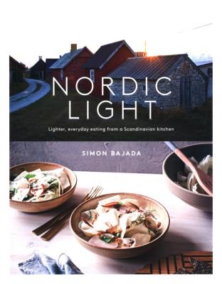 Nordic Light. Autor: Bajada Simon. SmakLiter.pl Okładka książki Nordic Light