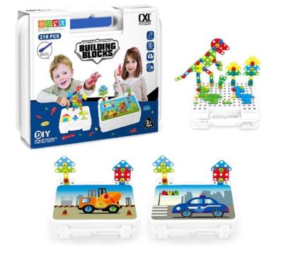 Opakowanie Układanka w walizce 218 elementów